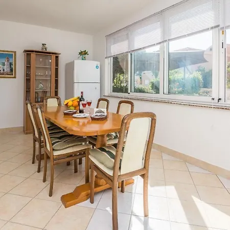 Mohenski Apartamento Vir