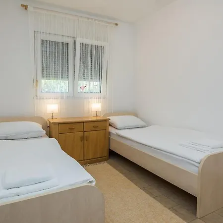 Mohenski Apartamento *